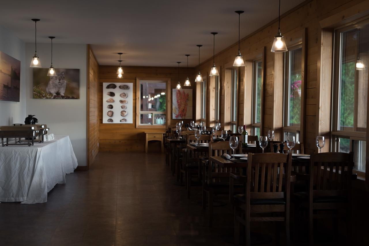 Homfray Lodge Desolation Sound Екстериор снимка