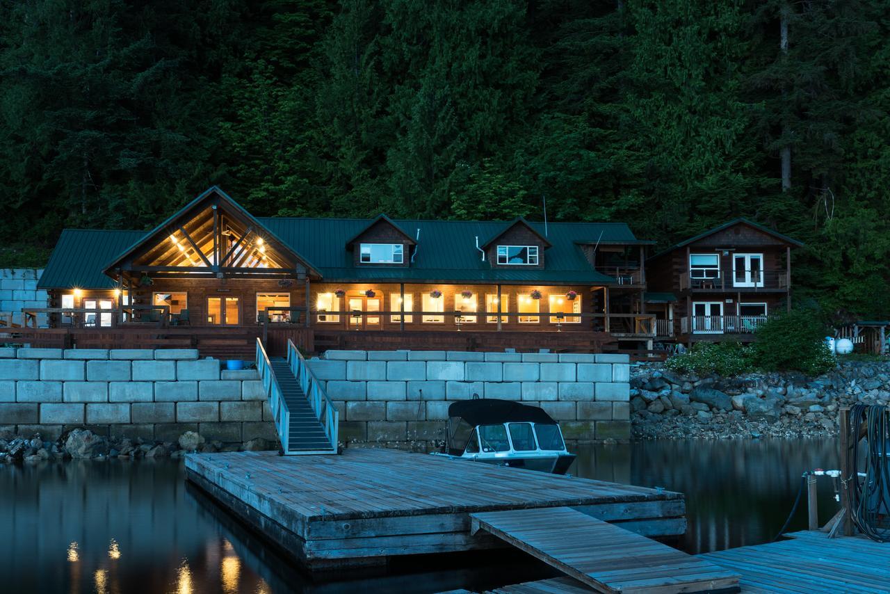 Homfray Lodge Desolation Sound Екстериор снимка