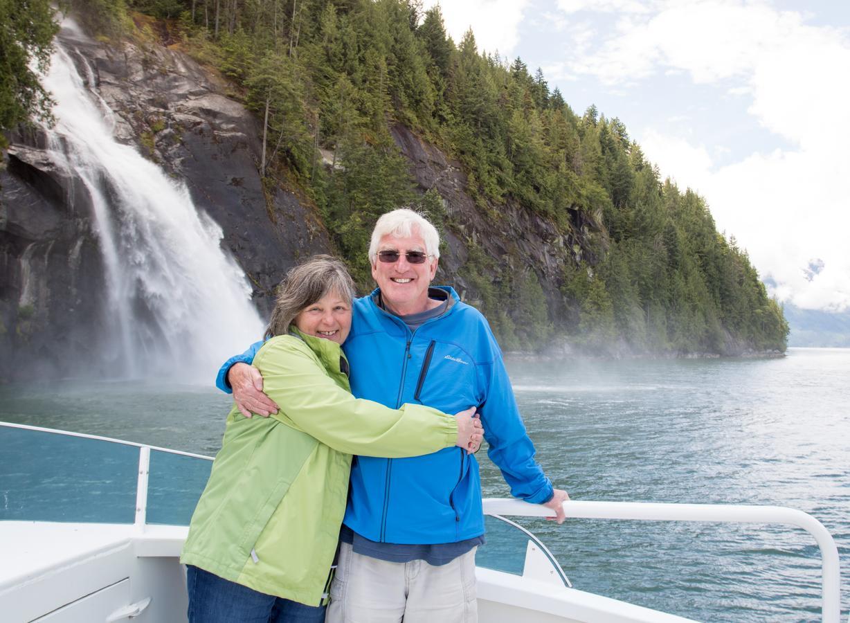 Homfray Lodge Desolation Sound Екстериор снимка