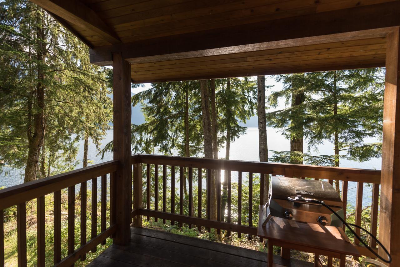 Homfray Lodge Desolation Sound Екстериор снимка