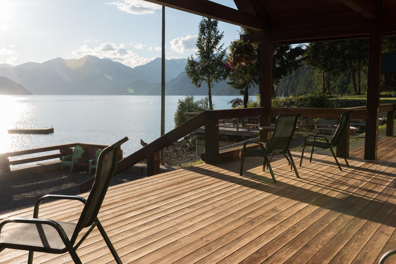 Homfray Lodge Desolation Sound Екстериор снимка