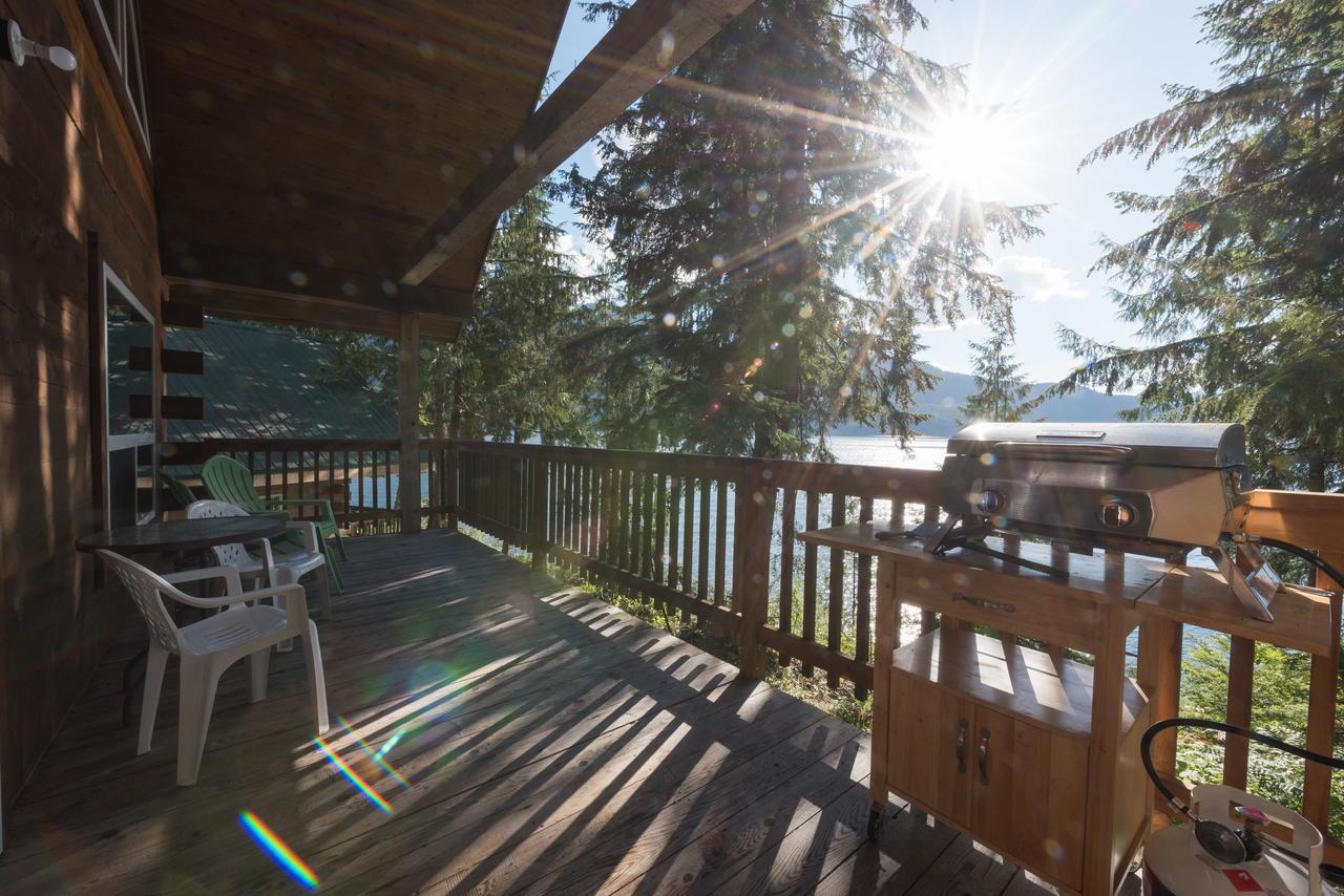 Homfray Lodge Desolation Sound Екстериор снимка