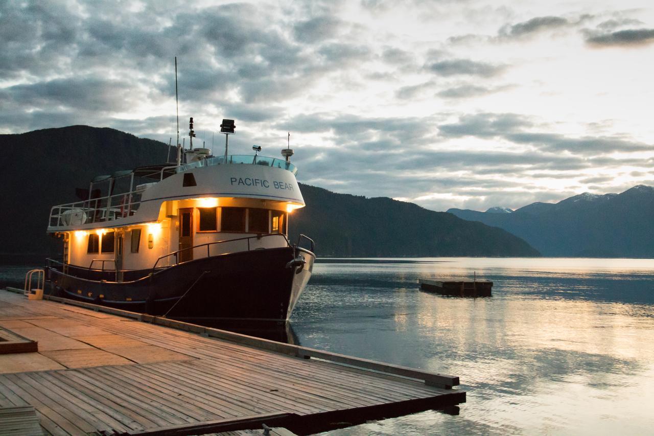 Homfray Lodge Desolation Sound Екстериор снимка