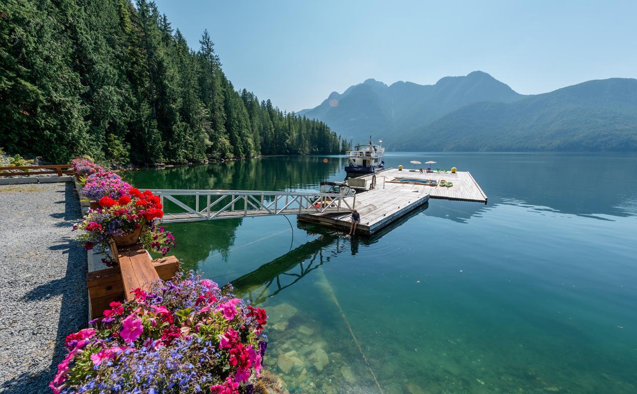 Homfray Lodge Desolation Sound Екстериор снимка