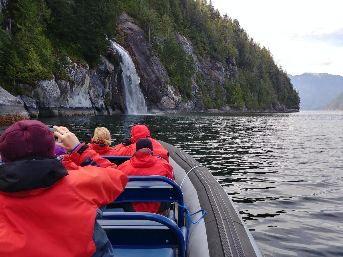 Homfray Lodge Desolation Sound Екстериор снимка